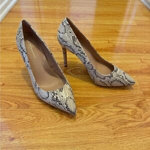 BCBGeneration Snakeskin Heels - Cream and Black Size 9 1/2